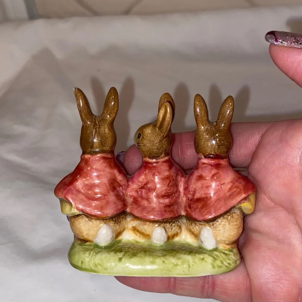 Vintage Like new Beatrix Potter Flopsy Mopsy And Cottontail Beswick Figurine_4